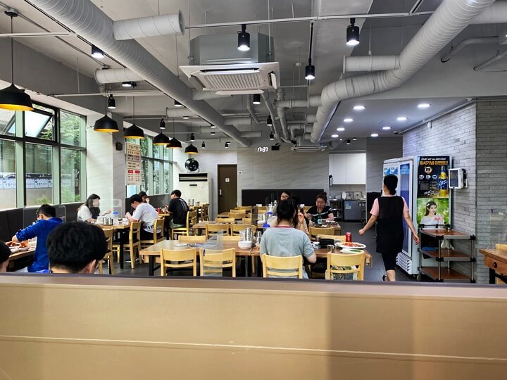 신동궁감자탕-역삼-내부