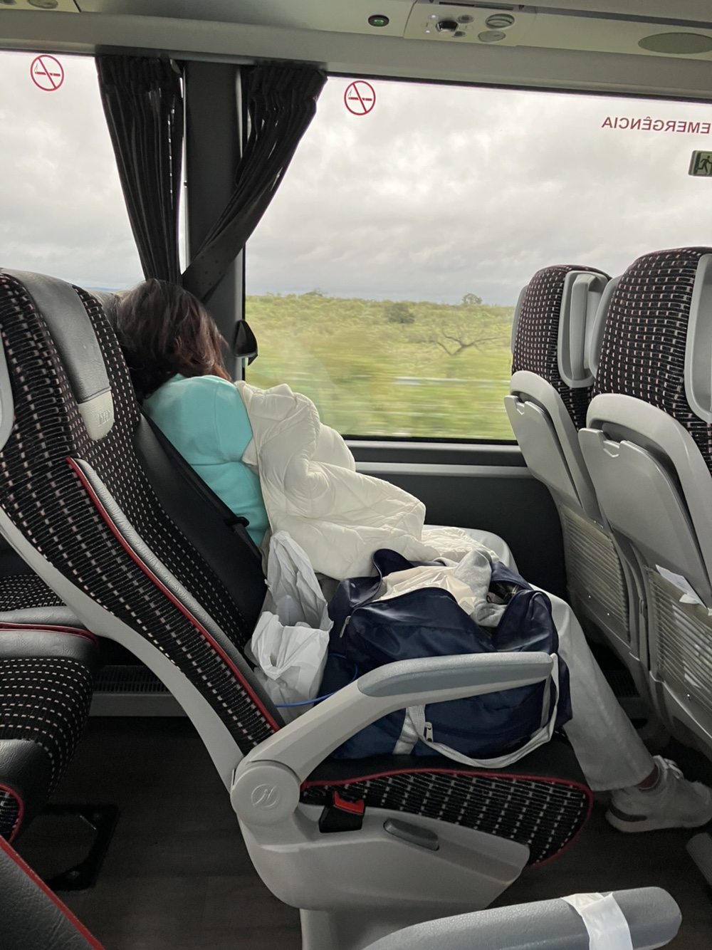 바르셀로나로 가는 버스안