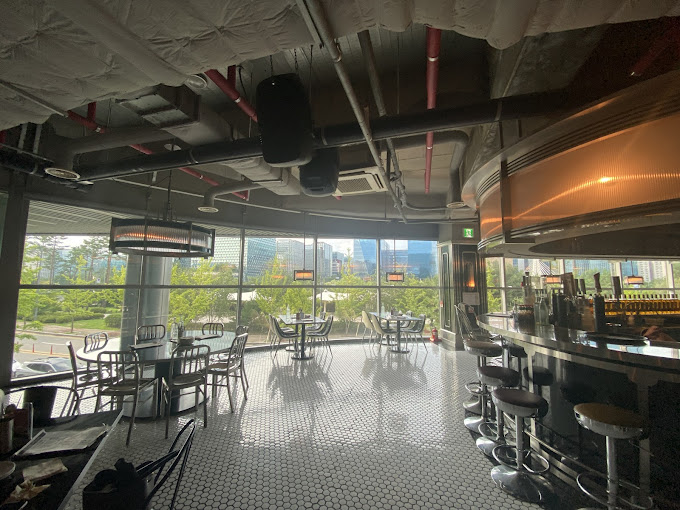 판교 미국 바베큐 '라디오베이'