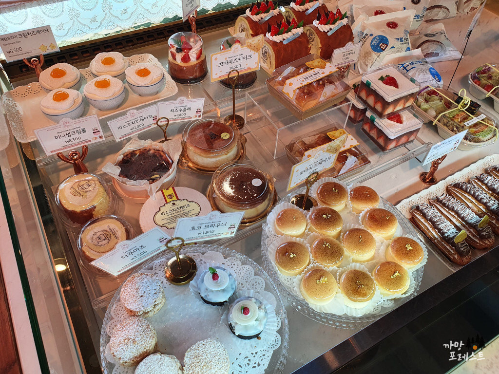 류재은 베이커리 빵