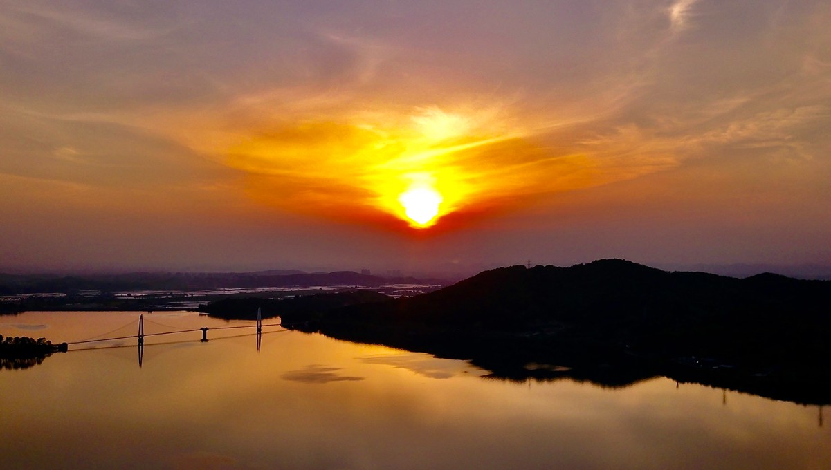 탑정호출렁다리일몰