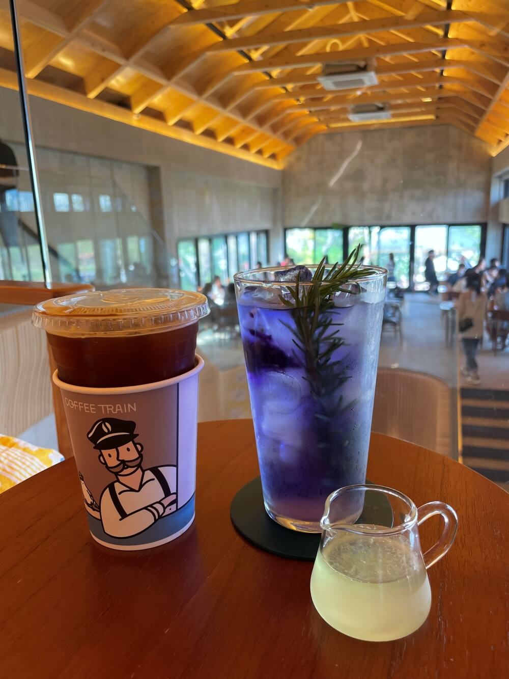 왕송호수-카페-커피트레인-주문한-음료들