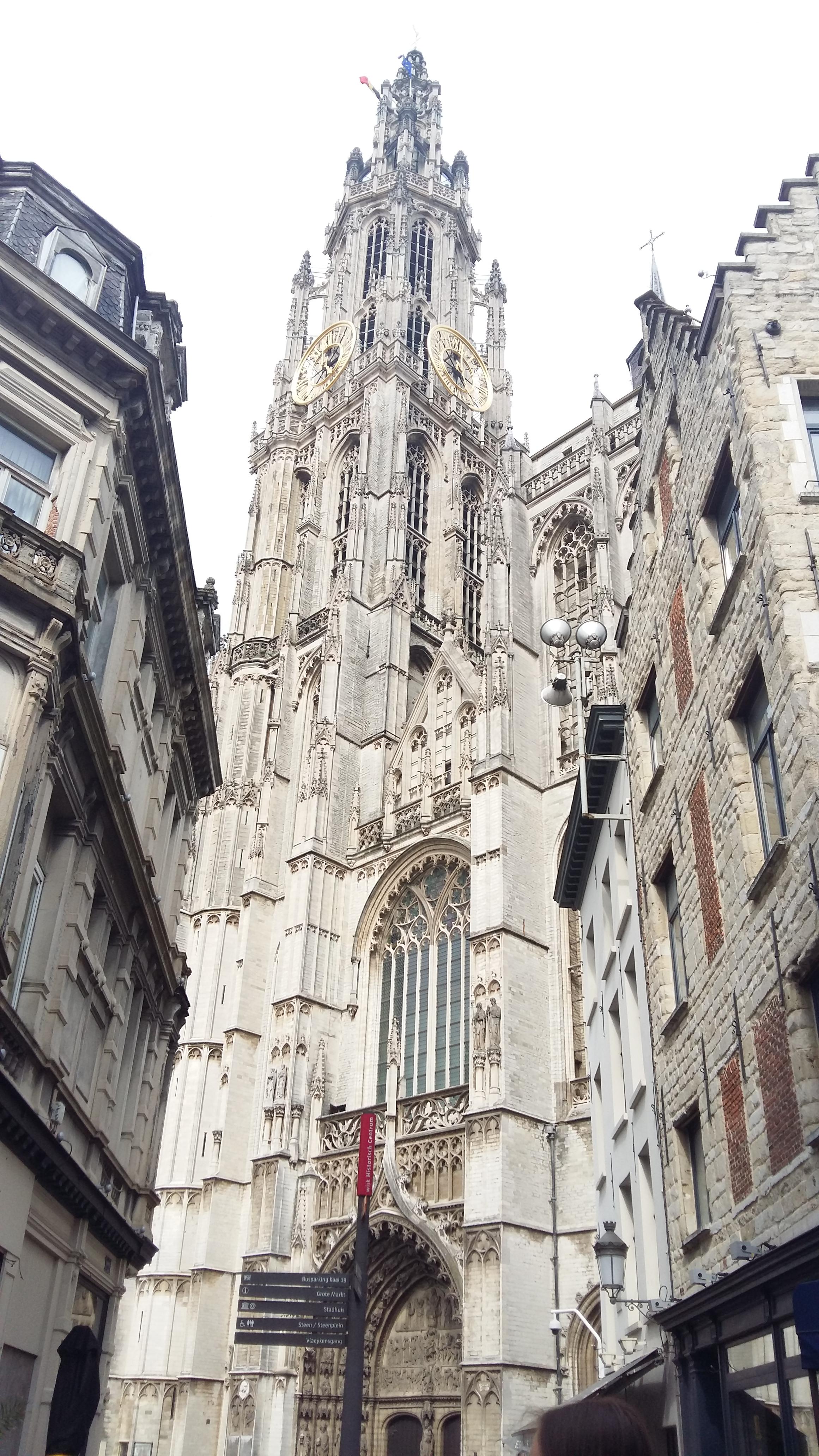 벨기에 안트베르펜 성모 마리아 대성당 포커싱