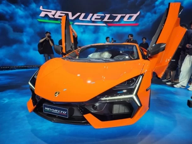 2023 람보르기니 레부엘토