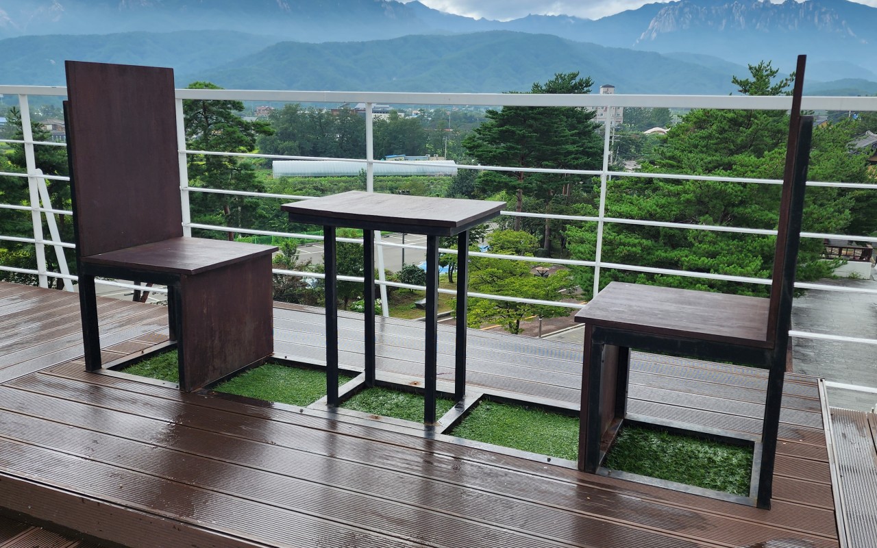 2층전망대 사진촬영용 테이블