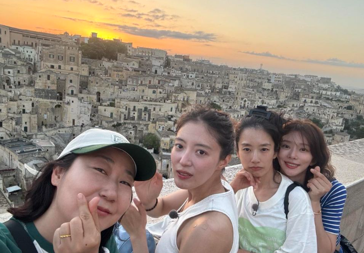 텐트 밖은 유럽 로맨틱 이탈리아