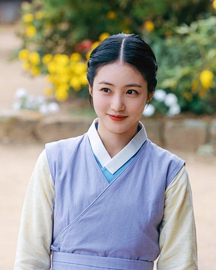 배우-신예은