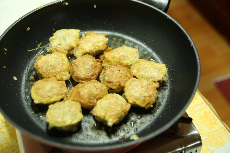 동그랑땡 만드는 모습