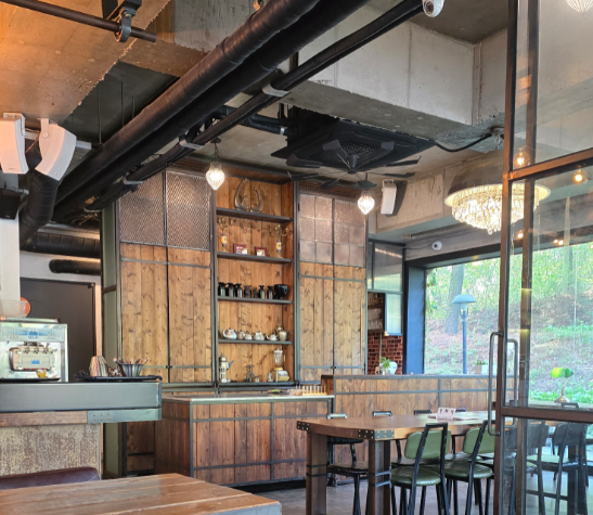 파주 먹통 커피 내부 사진