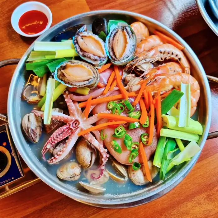 생방송 오늘저녁 화성 융건릉 해물 칼국수 맛집