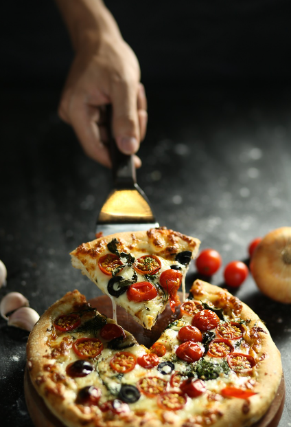 피자와 파스타: 유래와 차이점에 대한 깊이 있는 탐구