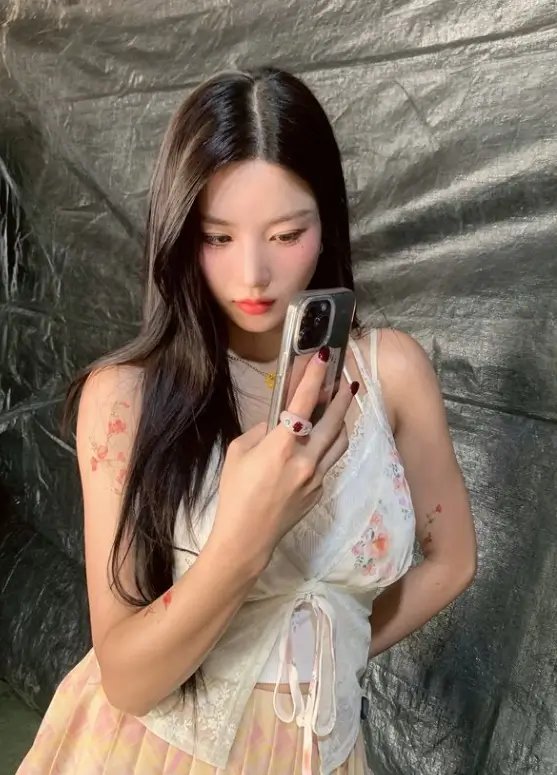 권은비 프로필 워터밤 화보