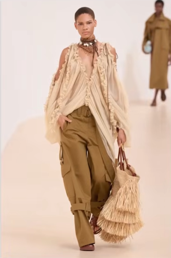 장르를 불문한 프린지(Fringe) 장식