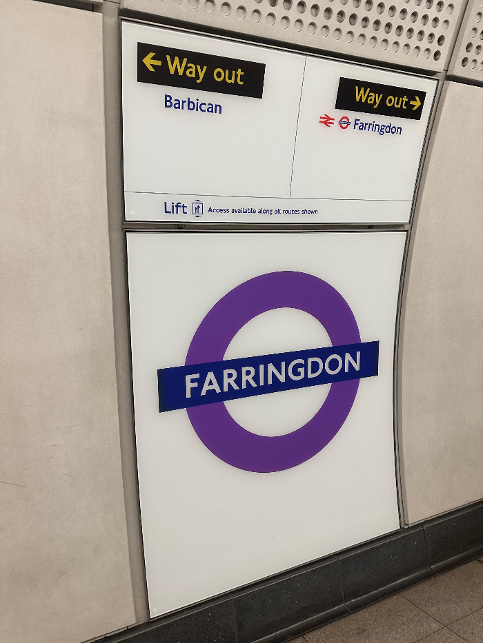 Farringdon station