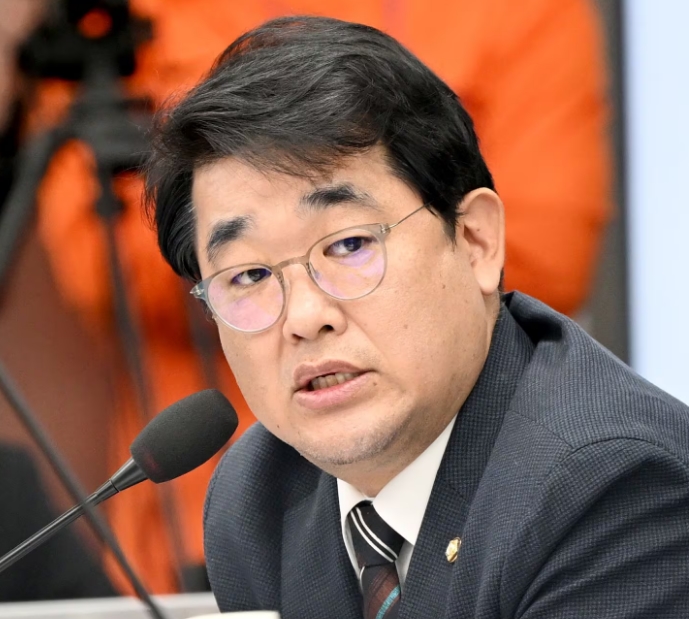 배준영 국회의원 프로필 나이 고향 학력 재산