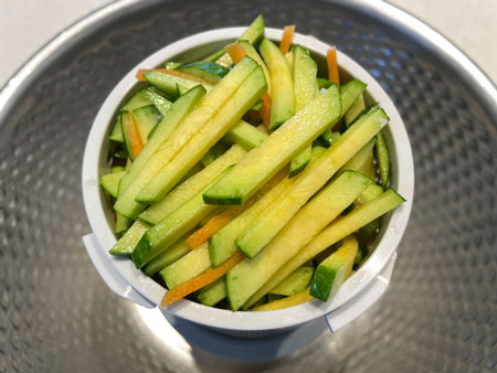 애호박채전 만들기 - 물기 제거