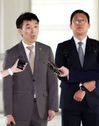 감치명령