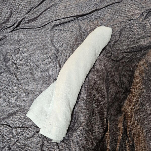 수건 돌돌말아 수면 질 향상