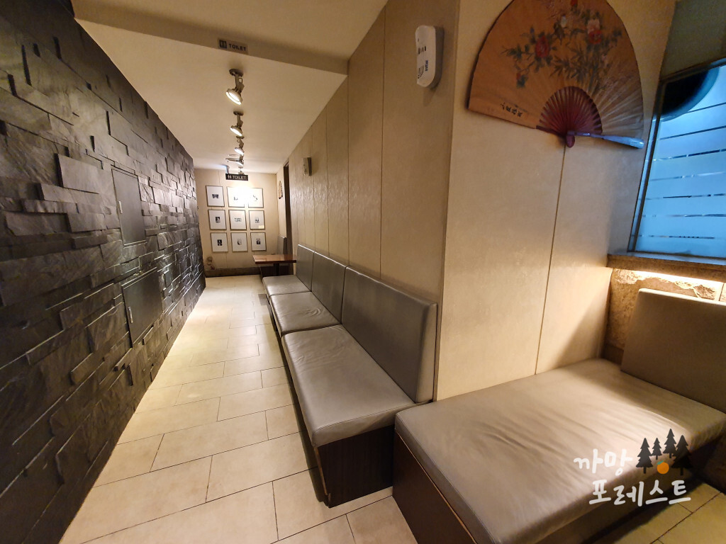 딘타이펑 웨이팅 공간