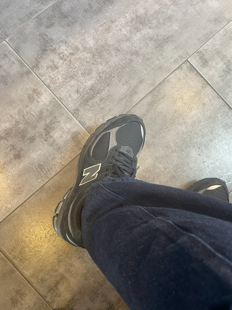 뉴발란스 2002r 착용