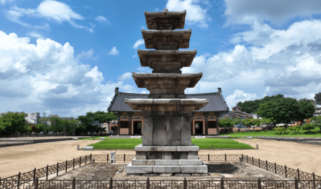 정림사지 5층석탑