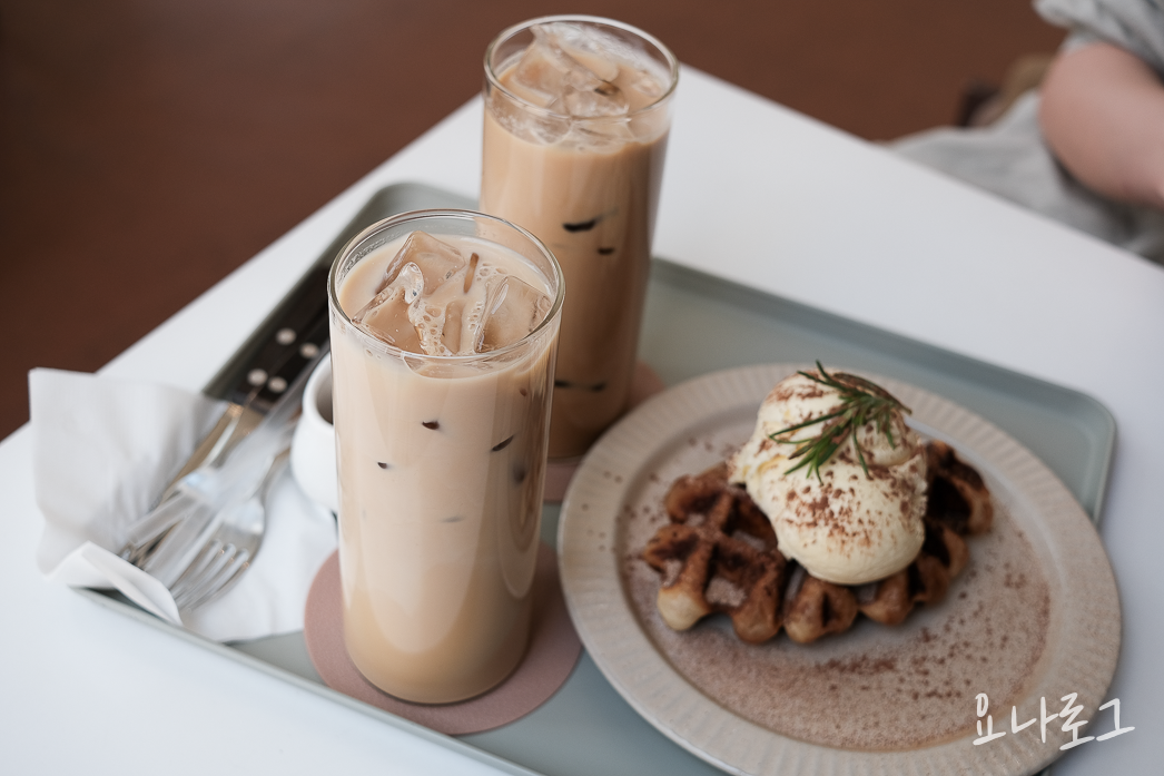 영통카페 영통맛집 수원카페 수원맛집 신동카페거리 신동카페 영통카페추천 신동카페추천 수원카페추천 수원데이트 수원데이트코스 수원가볼만한곳 영통가볼만한곳 구스타브 신동구스타브 크로플 크로플맛집 수원경희대 수원경희대맛집 수원경희대카페 영통데이트 영통데이트추천 영통데이트코스