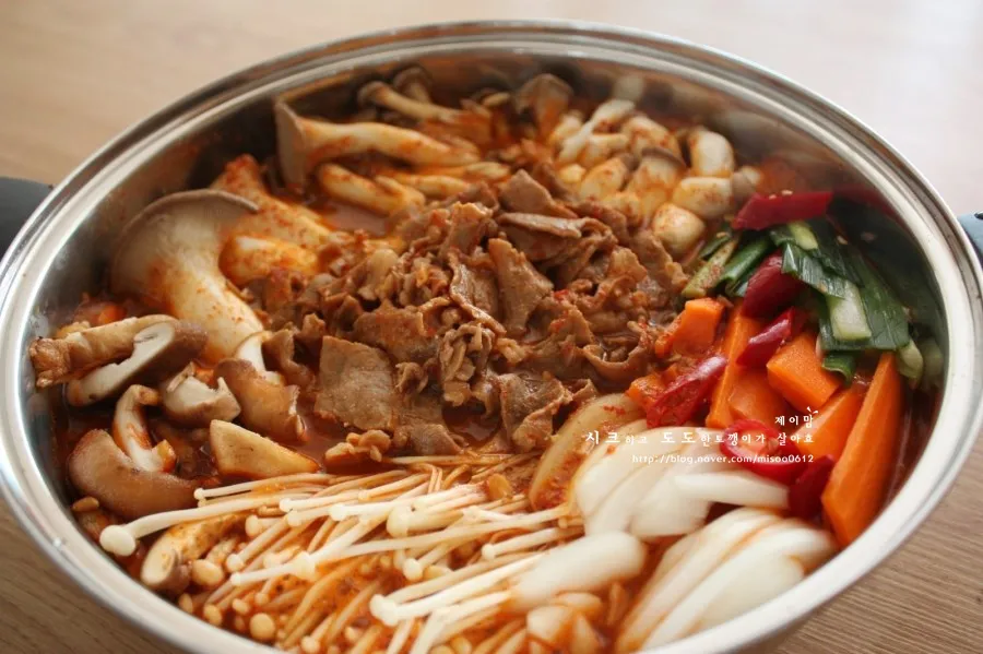 버섯전골 맛있게 만드는법으로 따뜻한전골_1