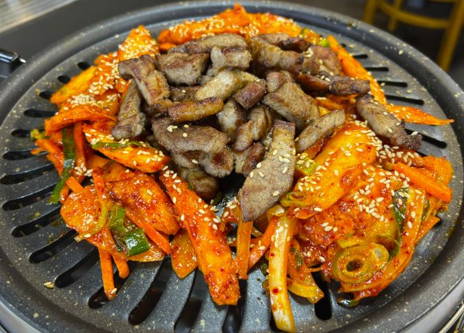 숯불돼지 더덕구이
