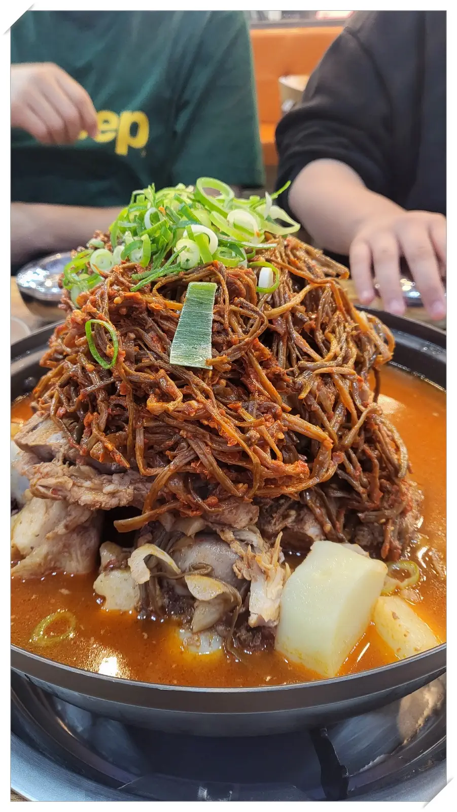 육일식당-고구마순-감자탕