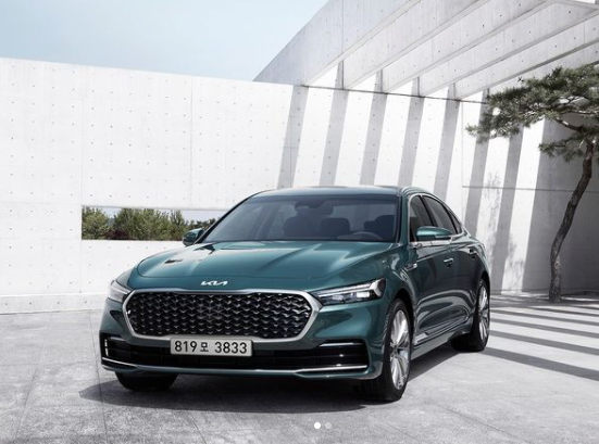 2022 K9, 가격은 G80, 등급은 G90과 동급? 제네시스 게 섰거라!