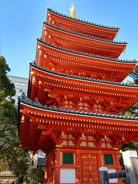 뜨거운 여름, 뜨거운 축제의 도시 – 8월의 후쿠오카 여행 완벽 가이드