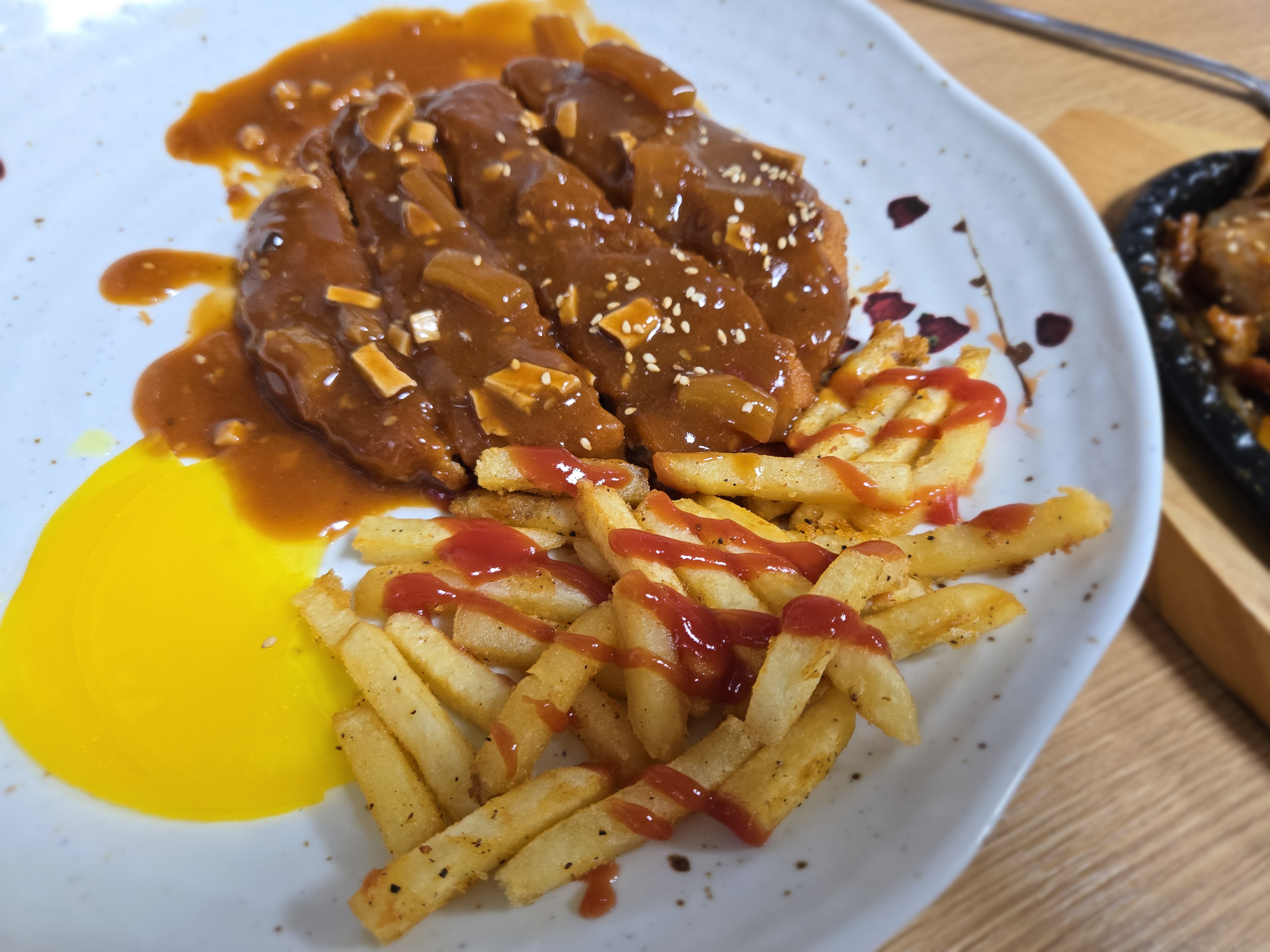 황금네거리 맛집 봉숙이네 돈까스