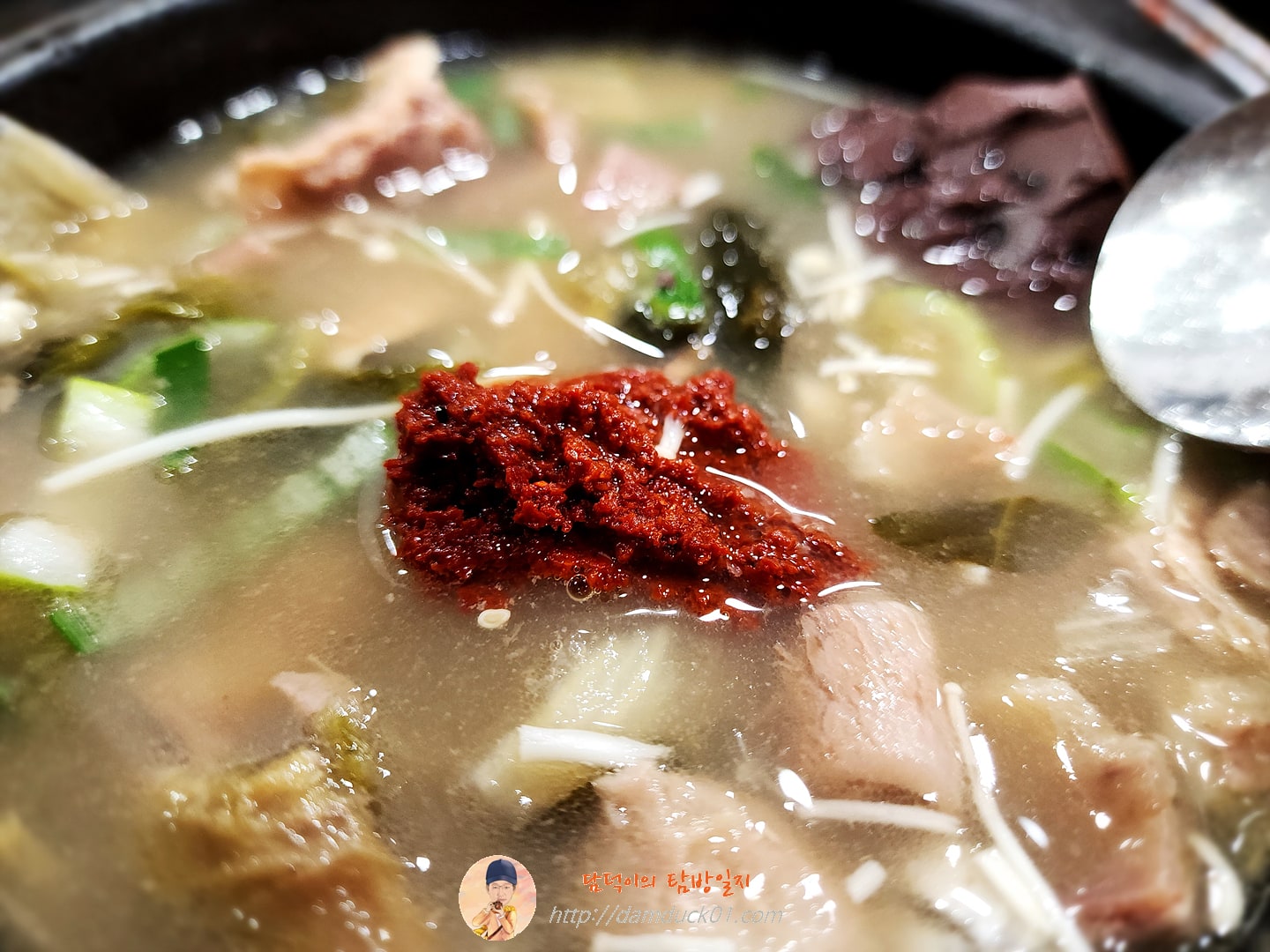 유치회관 해장국