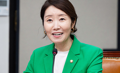 강선우 국회의원 프로필