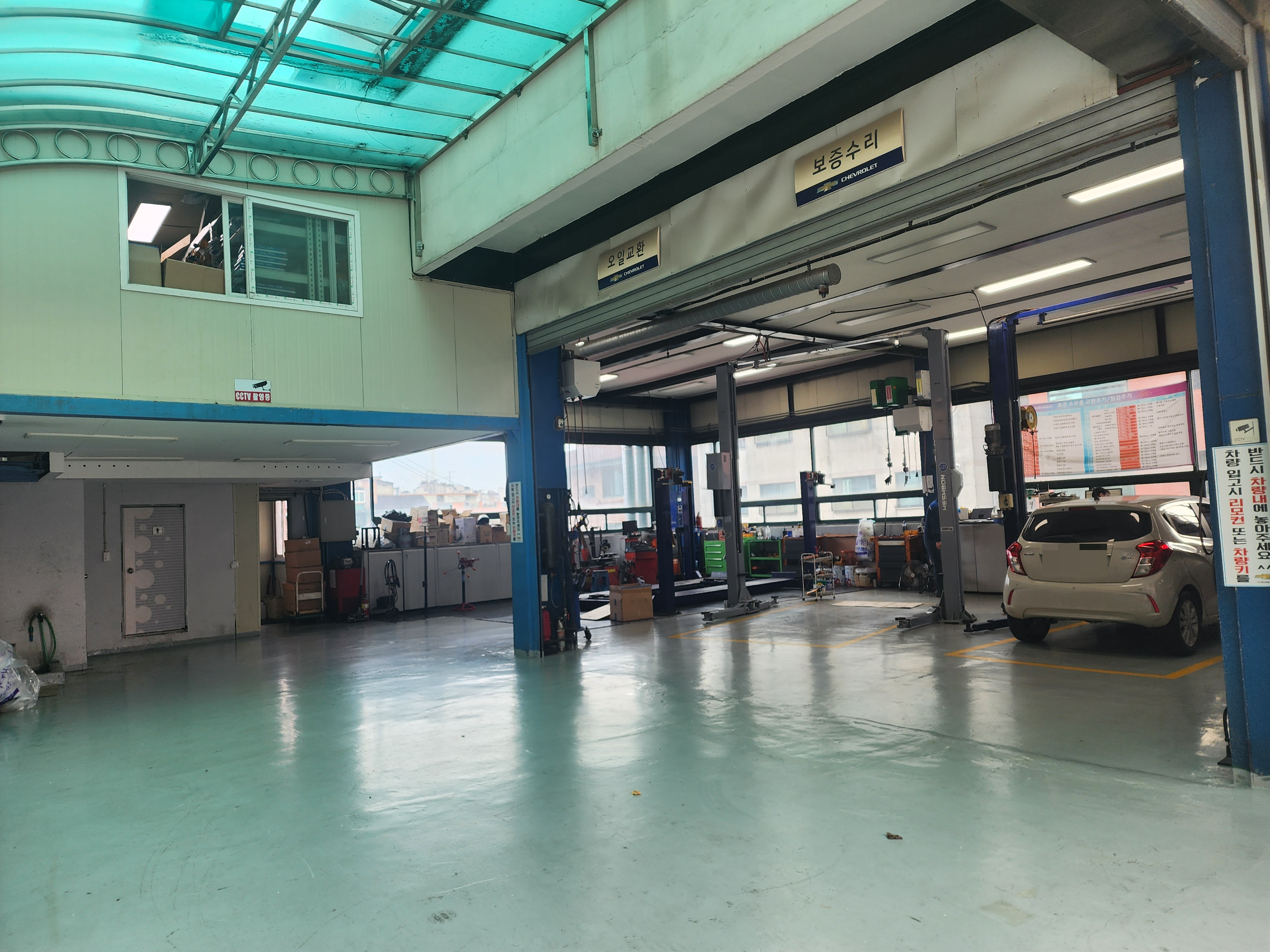 쉐보레 정릉서비스센터 스파크 tpms 에어컨필터 브레이크오일 미션오일 점화플러그 교체 대공사