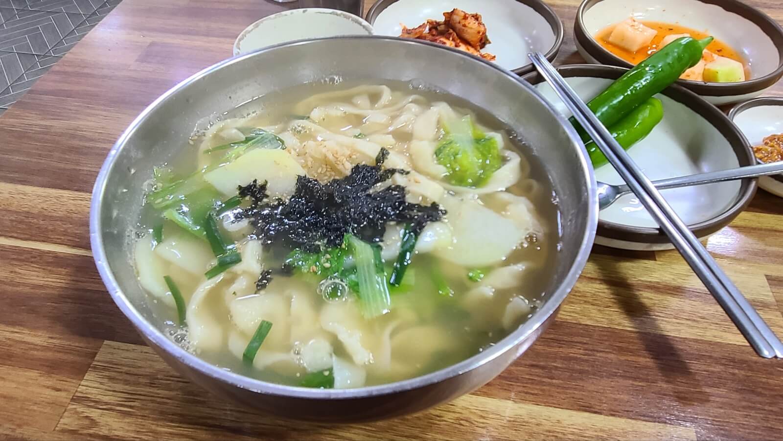 칼제비등장