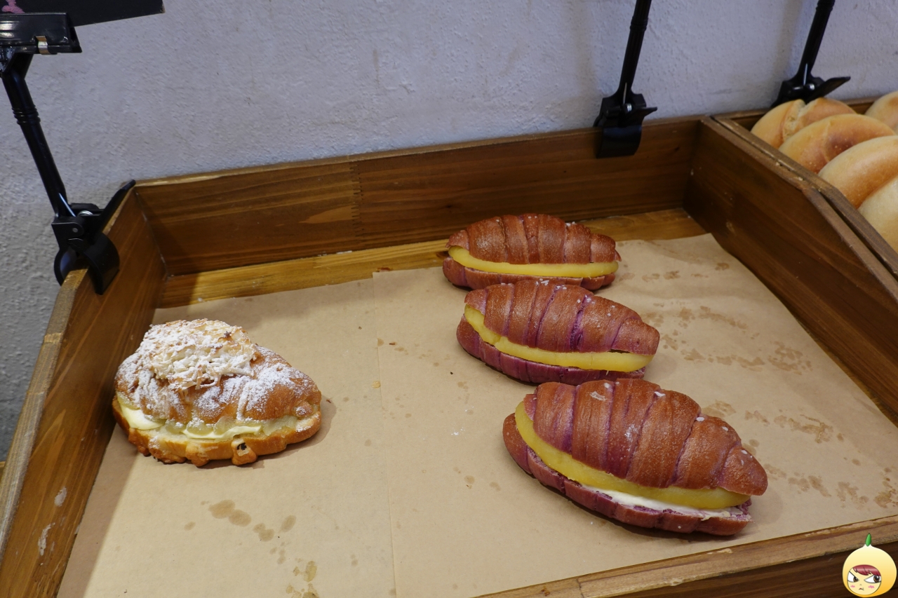 카야코코넛 & 고구마 소금빵