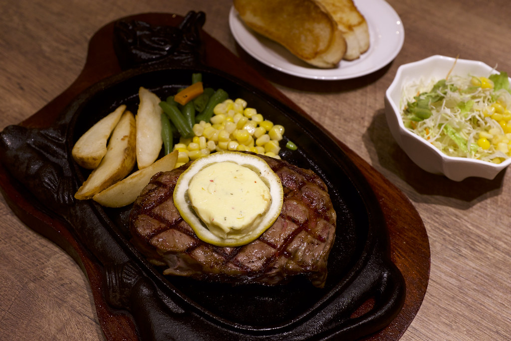 8월 여름 휴가지 추천 Steak House88