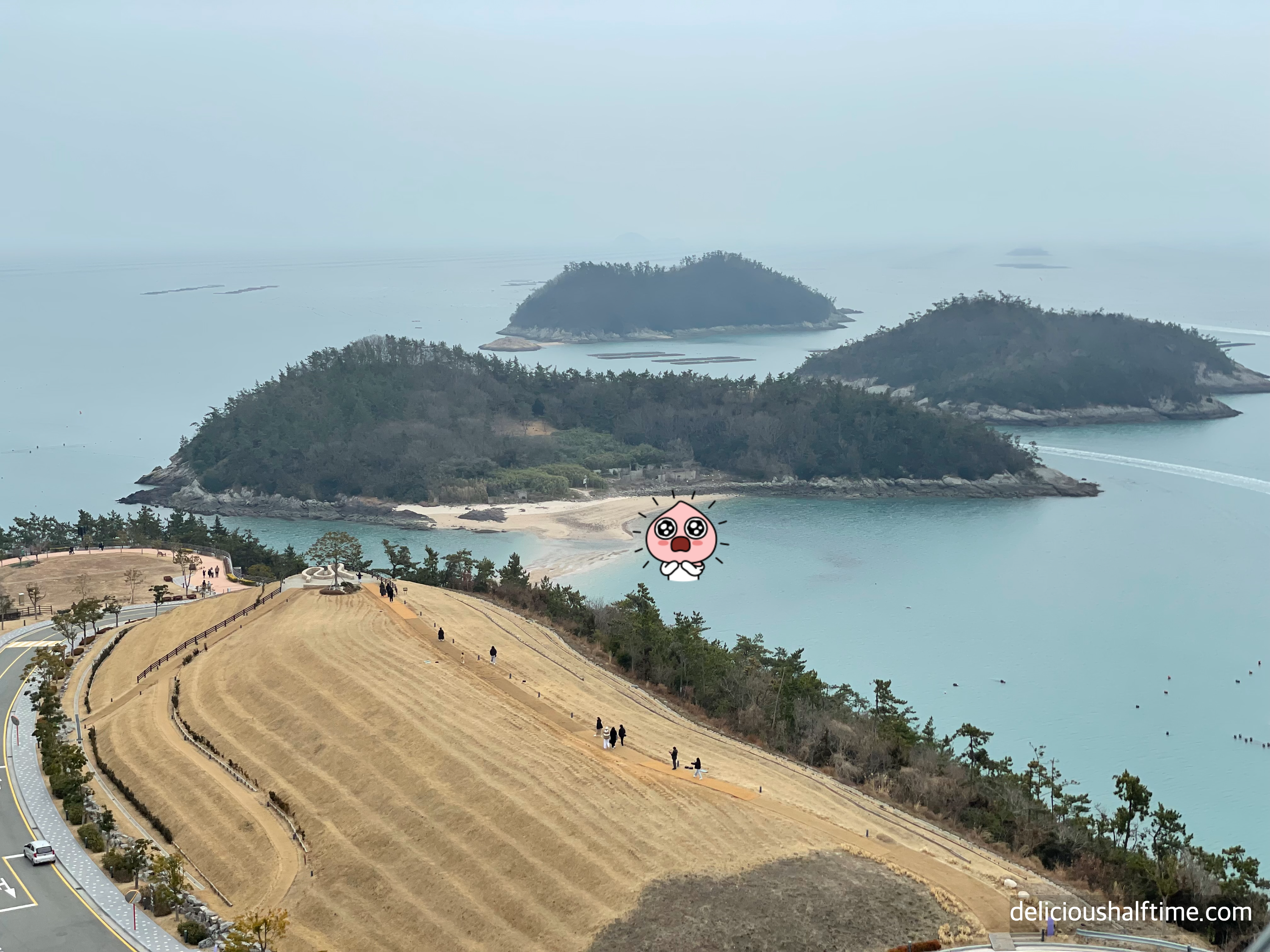 쏠비치 진도에서 섬을 바라본 사진