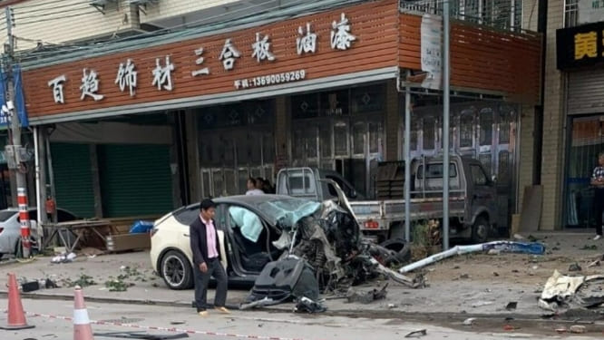 테슬라, 중국서 오작동 2명 사망 사고 부인