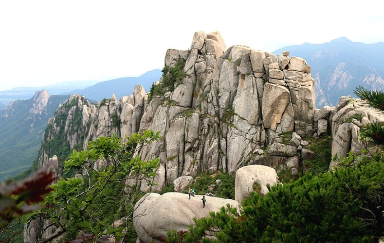 설악산 단풍 시기와 추천 코스