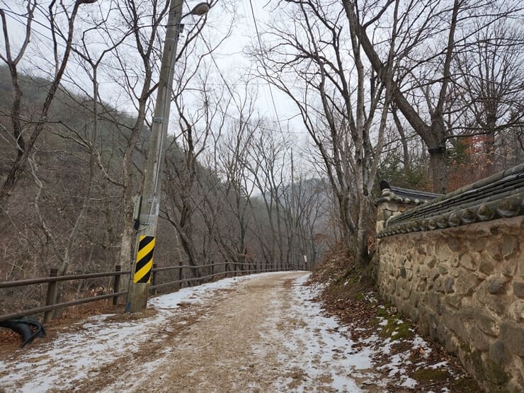 등산로-초입