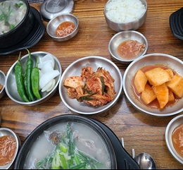 삼우너소문난순대국