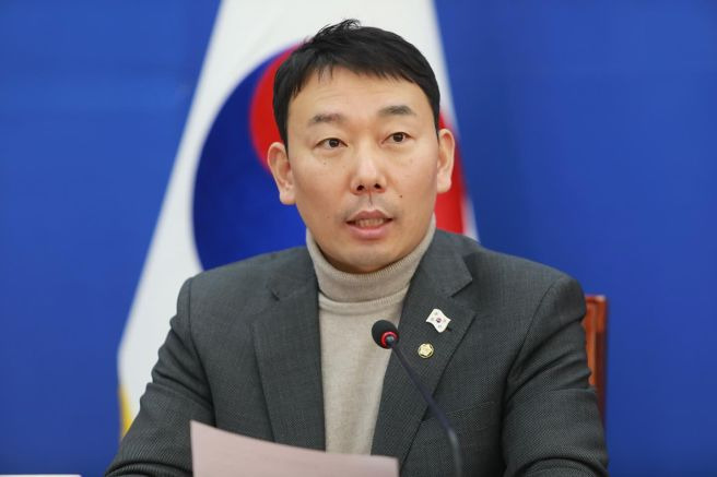 김기표 국회의원 지귀연 룸살롱 접대 의혹 제보