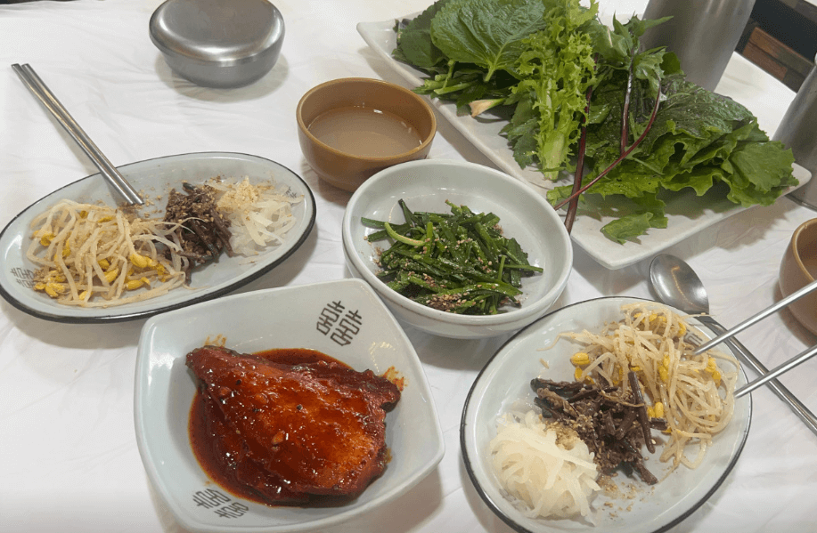 토밥 토요일은 밥이 좋아 우렁이 강된장 쌈밥 경주 맛집