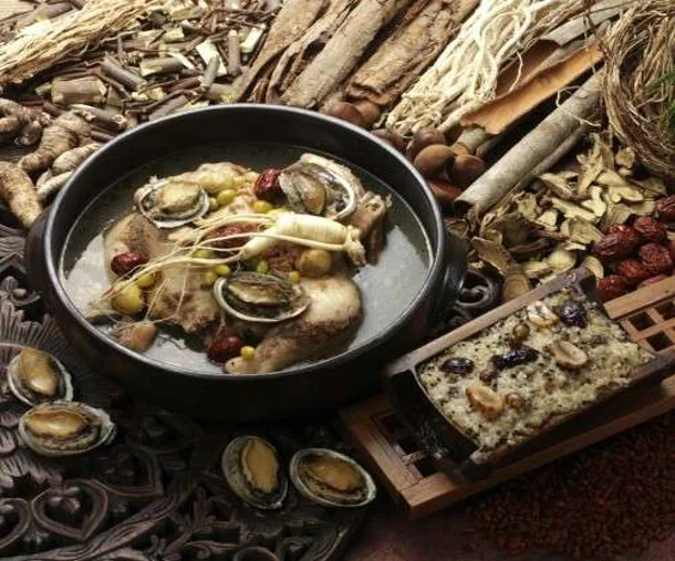 큰나무집궁중약백숙 구미점