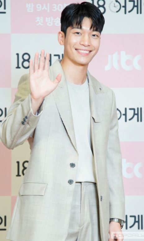18어게인