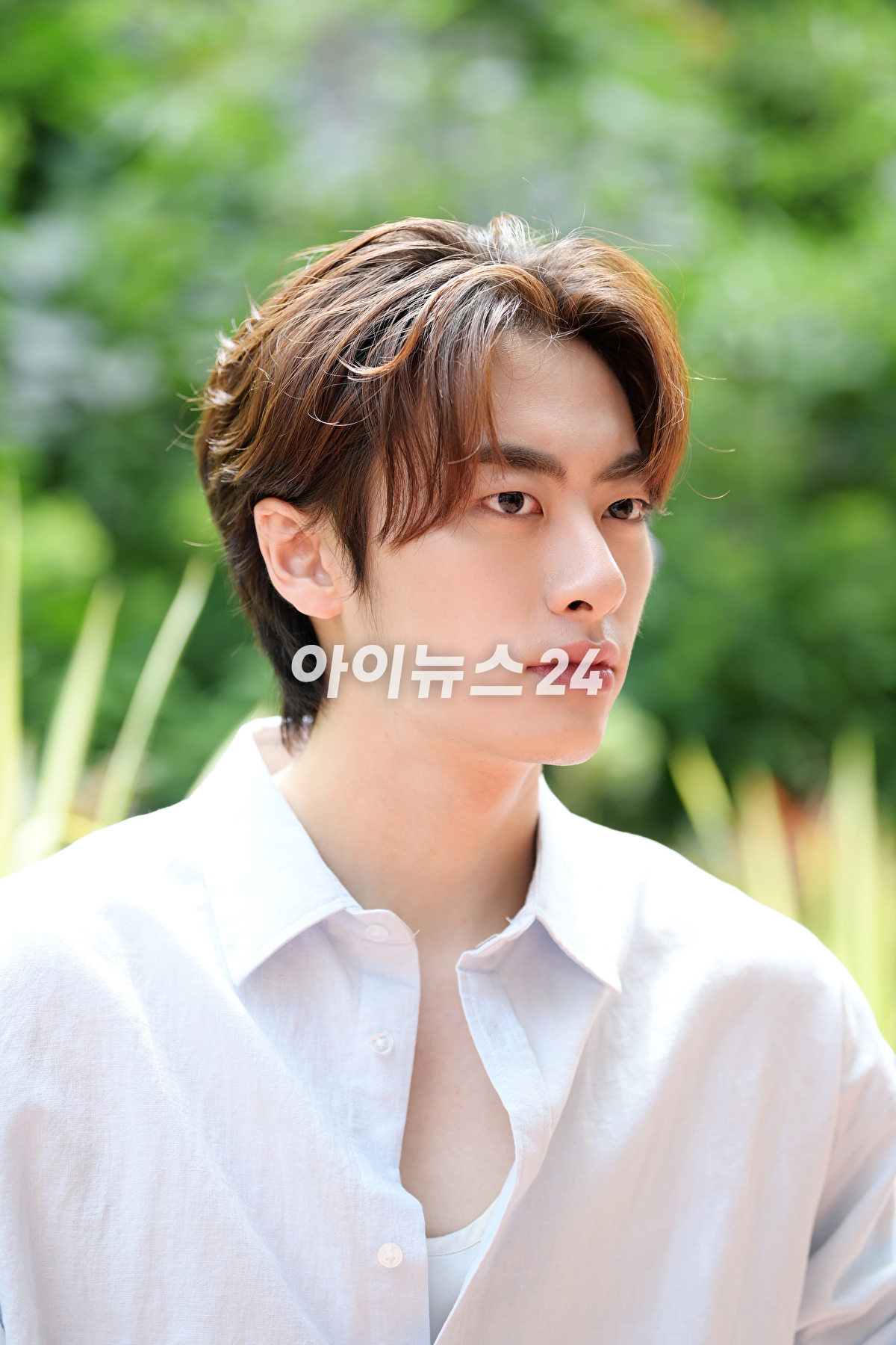 최근 종영한 KBS 2TV 월화드라마 '어쩌다 마주친, 그대'에서 꿈 많은 음악소년 '백희섭' 역을 맡아 열연한 배우 이원정이 28일 서울 마포구 상수동 인근에서 진행된 조이뉴스24와의 인터뷰에 앞서 포즈를 취하고 있다. [사진=정소희 기자]