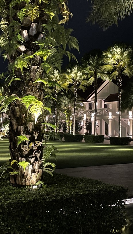 더 아웃포스트 호텔