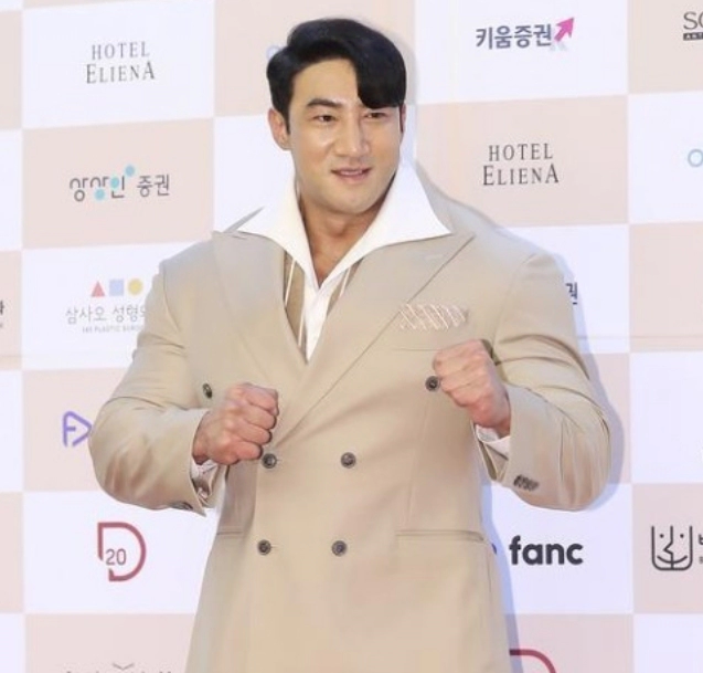 황철순 세번째 폭행 지인 여성 폭행 근황